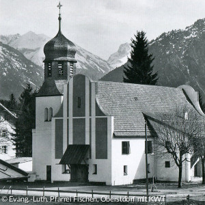 Neue Kirche mit altem Zwiebelturm 1954